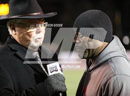 Thumbnail 2 in Memphis East vs. Knoxville Central  (TSSAA Division I Class 4A Final) photogallery.