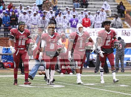 Thumbnail 1 in Memphis East vs. Knoxville Central  (TSSAA Division I Class 4A Final) photogallery.