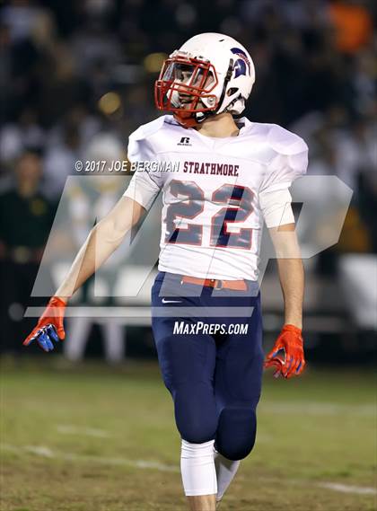 Thumbnail 3 in Strathmore vs. Hilmar (CIF D6 2A Play-in Game) photogallery.