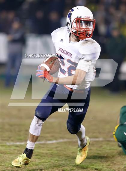 Thumbnail 3 in Strathmore vs. Hilmar (CIF D6 2A Play-in Game) photogallery.