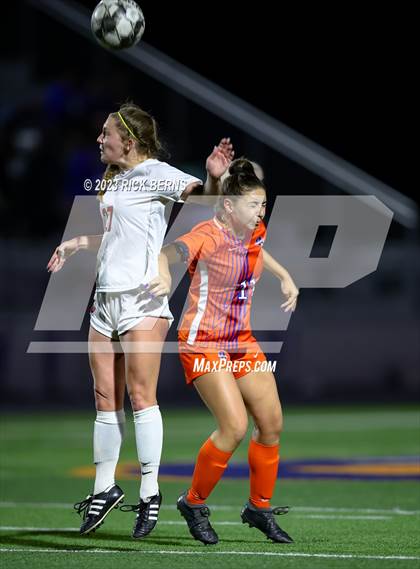 Thumbnail 2 in Grand Oaks vs The Woodlands photogallery.