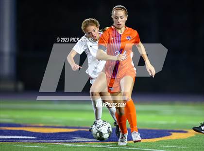 Thumbnail 1 in Grand Oaks vs The Woodlands photogallery.