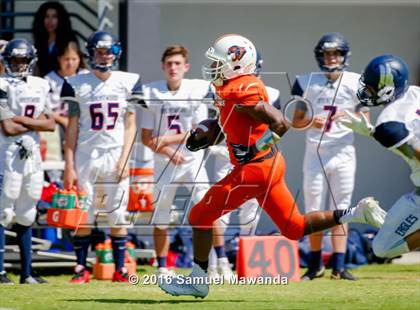 Thumbnail 3 in Brentwood School vs Polytechnic photogallery.