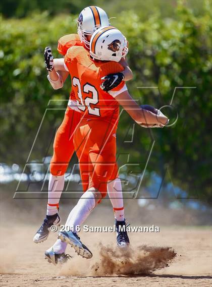 Thumbnail 1 in Brentwood School vs Polytechnic photogallery.
