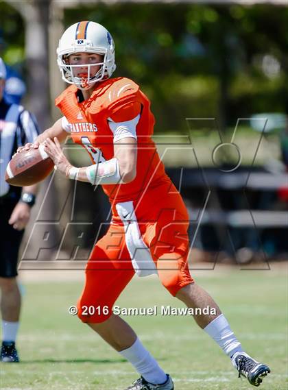 Thumbnail 3 in Brentwood School vs Polytechnic photogallery.