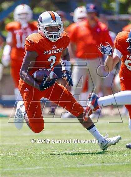 Thumbnail 2 in Brentwood School vs Polytechnic photogallery.
