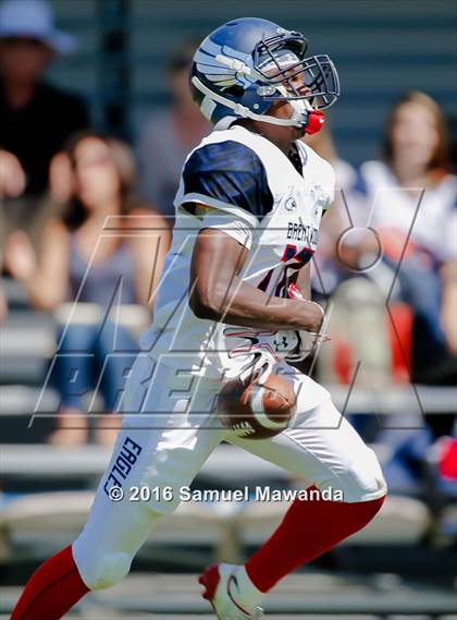 Thumbnail 2 in Brentwood School vs Polytechnic photogallery.
