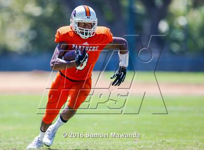 Thumbnail 1 in Brentwood School vs Polytechnic photogallery.