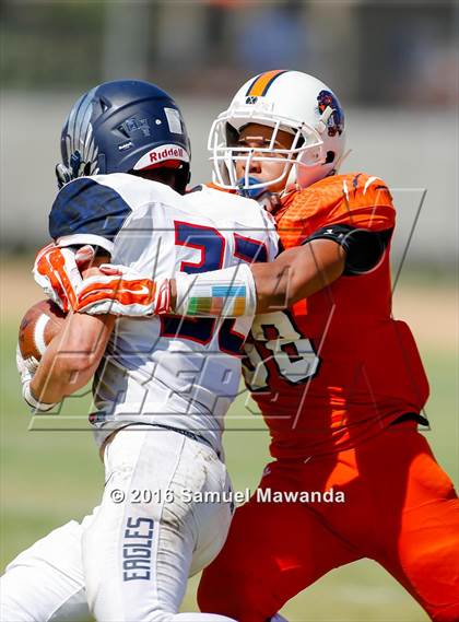 Thumbnail 2 in Brentwood School vs Polytechnic photogallery.