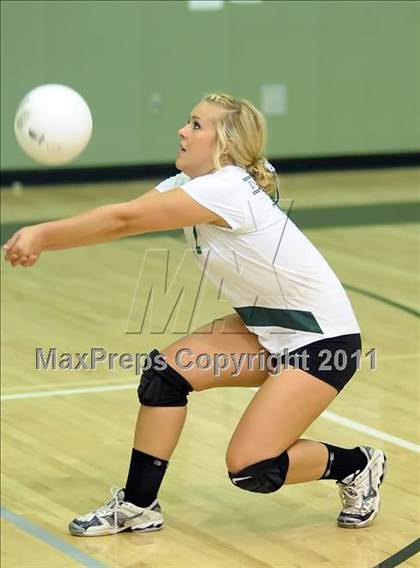 Thumbnail 1 in Bear River vs. Dixon (Lady Rams Classic) photogallery.
