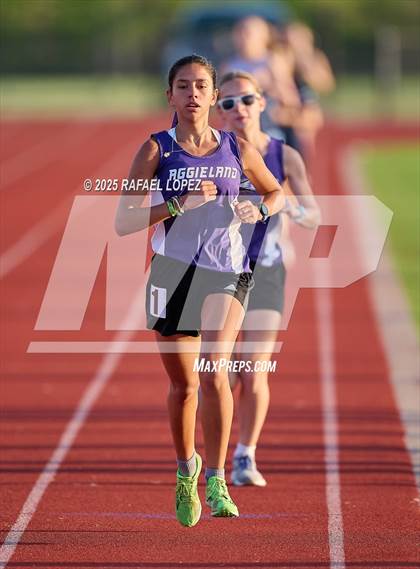 Thumbnail 2 in Lake Houston Conquerors Invitational (3200M) photogallery.
