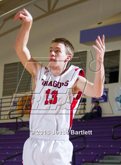 Thumbnail 3 in Gateway Christian vs. Monte Del Sol Charter photogallery.