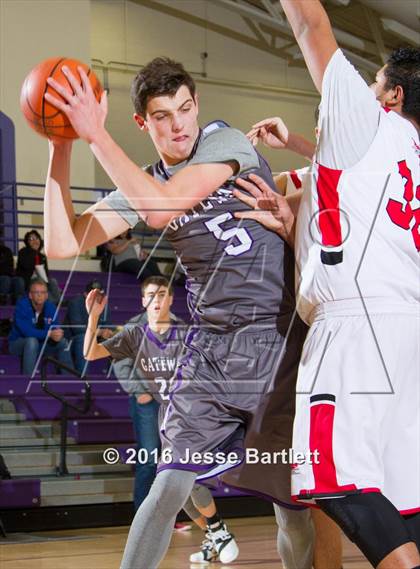 Thumbnail 2 in Gateway Christian vs. Monte Del Sol Charter photogallery.