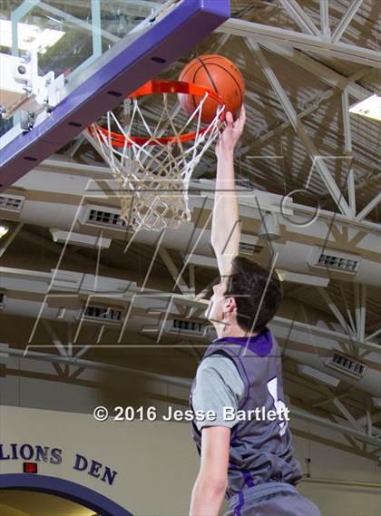 Thumbnail 3 in Gateway Christian vs. Monte Del Sol Charter photogallery.