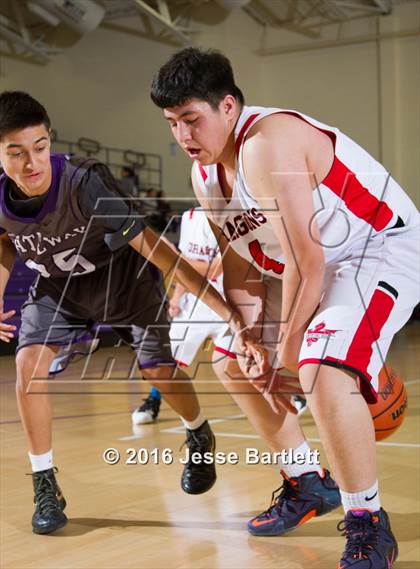 Thumbnail 2 in Gateway Christian vs. Monte Del Sol Charter photogallery.