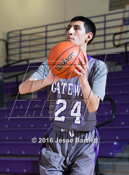 Thumbnail 1 in Gateway Christian vs. Monte Del Sol Charter photogallery.