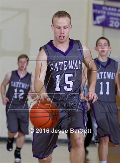 Thumbnail 2 in Gateway Christian vs. Monte Del Sol Charter photogallery.