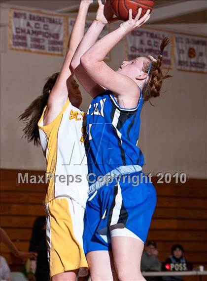 Thumbnail 2 in St. Joseph @ Darien photogallery.