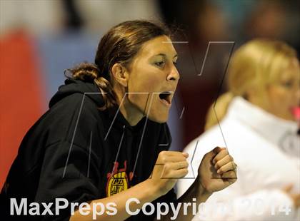 Thumbnail 3 in Palm Desert vs. Yorba Linda (CIF SS D6 Final) photogallery.
