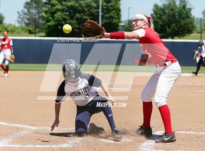 Thumbnail 2 in Philipsburg-Osceola vs. Holy Redeemer (PIAA 3A Championship) photogallery.