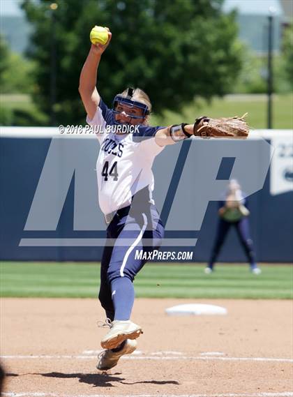 Thumbnail 1 in Philipsburg-Osceola vs. Holy Redeemer (PIAA 3A Championship) photogallery.