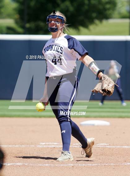Thumbnail 3 in Philipsburg-Osceola vs. Holy Redeemer (PIAA 3A Championship) photogallery.