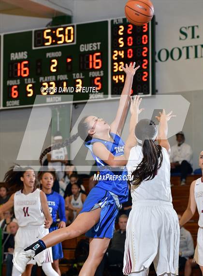 Thumbnail 2 in La Jolla Country Day vs. Cardinal Newman (St. Mary's Stockton MLK Showcase) photogallery.