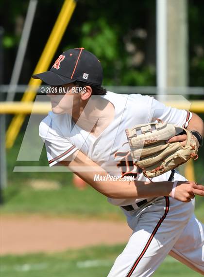Thumbnail 2 in Staples vs Ridgefield photogallery.