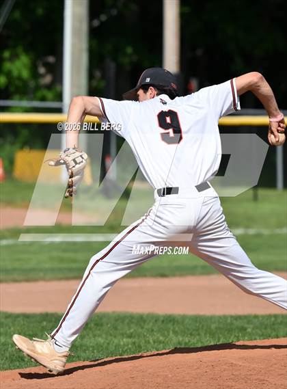 Thumbnail 2 in Staples vs Ridgefield photogallery.