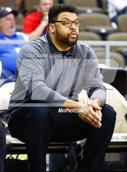 Thumbnail 2 in Lloyd Memorial vs Highlands (9th Region Quarterfinals) photogallery.