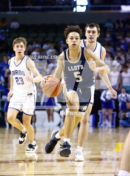 Thumbnail 1 in Lloyd Memorial vs Highlands (9th Region Quarterfinals) photogallery.