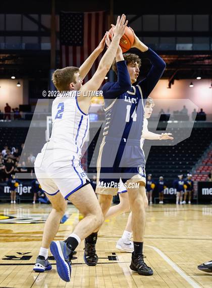 Thumbnail 2 in Lloyd Memorial vs Highlands (9th Region Quarterfinals) photogallery.