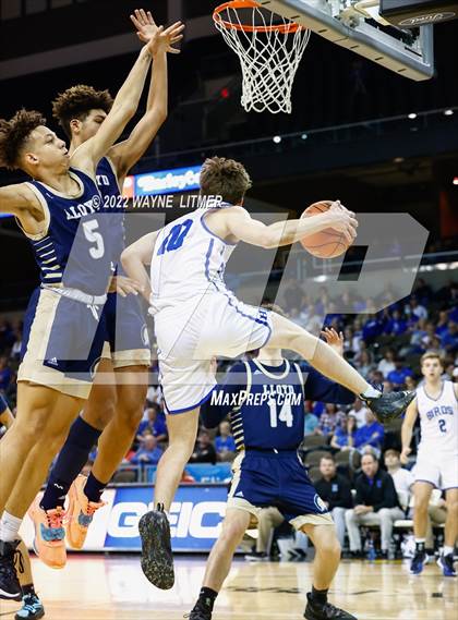 Thumbnail 3 in Lloyd Memorial vs Highlands (9th Region Quarterfinals) photogallery.