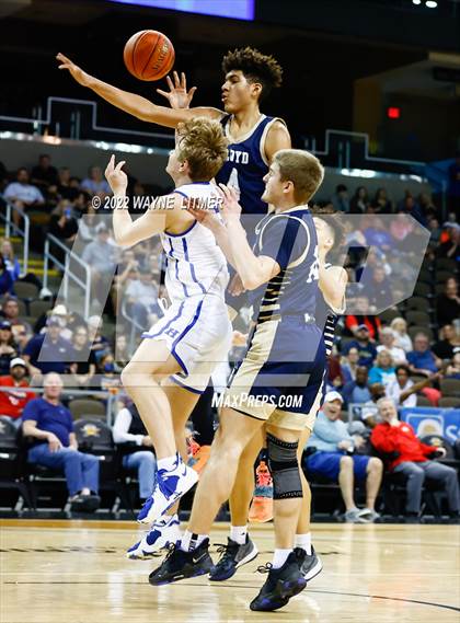 Thumbnail 1 in Lloyd Memorial vs Highlands (9th Region Quarterfinals) photogallery.