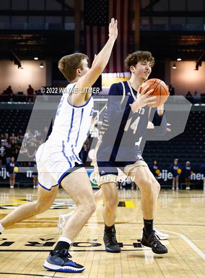 Thumbnail 1 in Lloyd Memorial vs Highlands (9th Region Quarterfinals) photogallery.