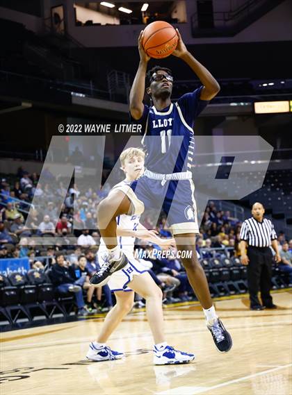Thumbnail 1 in Lloyd Memorial vs Highlands (9th Region Quarterfinals) photogallery.
