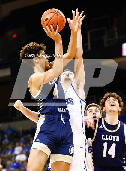 Thumbnail 2 in Lloyd Memorial vs Highlands (9th Region Quarterfinals) photogallery.