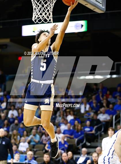 Thumbnail 1 in Lloyd Memorial vs Highlands (9th Region Quarterfinals) photogallery.