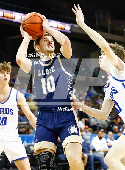 Thumbnail 2 in Lloyd Memorial vs Highlands (9th Region Quarterfinals) photogallery.