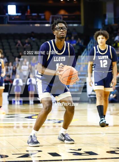 Thumbnail 1 in Lloyd Memorial vs Highlands (9th Region Quarterfinals) photogallery.