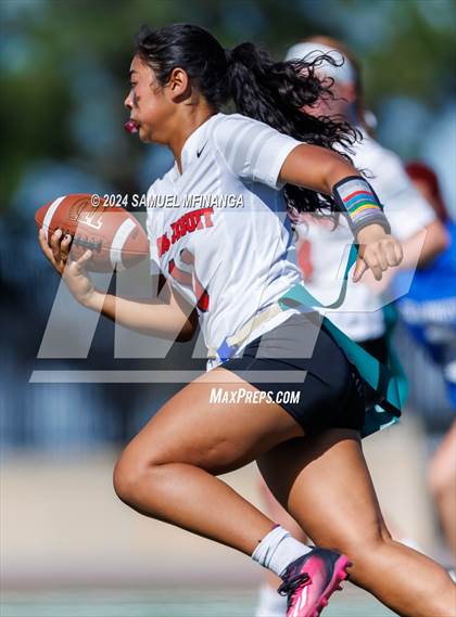 Thumbnail 2 in Regis Jesuit @ Grandview photogallery.