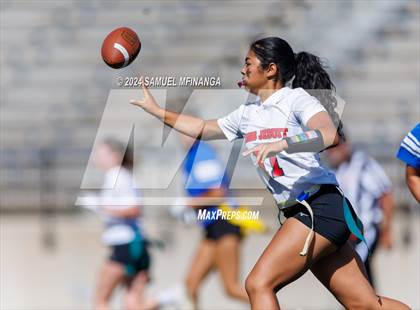 Thumbnail 1 in Regis Jesuit @ Grandview photogallery.