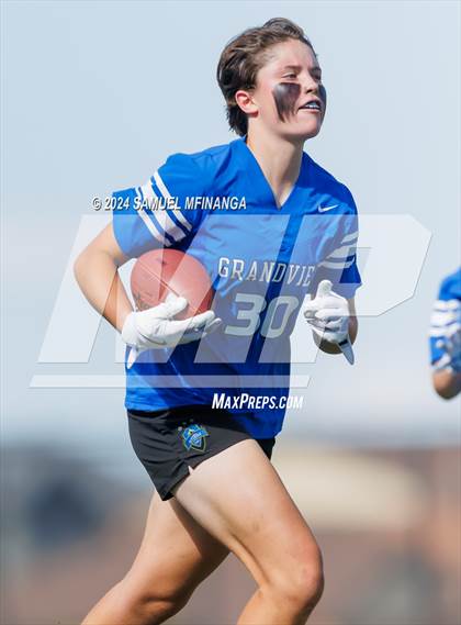 Thumbnail 1 in Regis Jesuit @ Grandview photogallery.