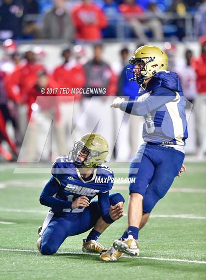 Thumbnail 3 in Pulaski Academy vs. McClellan (AAA 5A Final) photogallery.