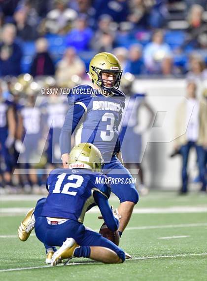 Thumbnail 1 in Pulaski Academy vs. McClellan (AAA 5A Final) photogallery.