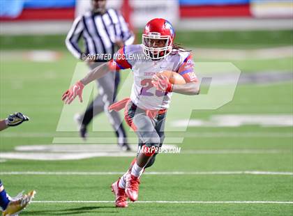 Thumbnail 3 in Pulaski Academy vs. McClellan (AAA 5A Final) photogallery.