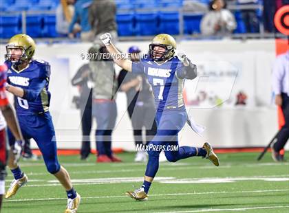Thumbnail 1 in Pulaski Academy vs. McClellan (AAA 5A Final) photogallery.