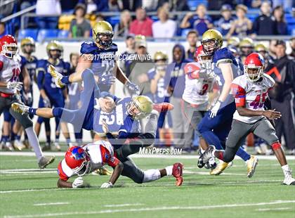 Thumbnail 2 in Pulaski Academy vs. McClellan (AAA 5A Final) photogallery.