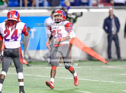 Thumbnail 2 in Pulaski Academy vs. McClellan (AAA 5A Final) photogallery.