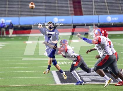 Thumbnail 3 in Pulaski Academy vs. McClellan (AAA 5A Final) photogallery.